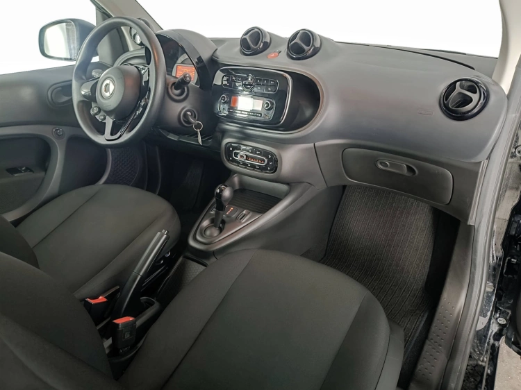 9 - smart fortwo Fortwo eq Pure 4,6kW