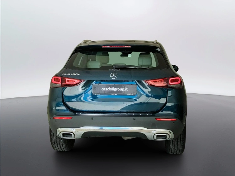 6 - Mercedes-Benz GLA 180 d Sport Plus auto