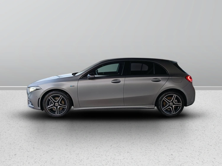 6 - Mercedes-Benz Classe A 250 e phev (eq-power) Premium auto