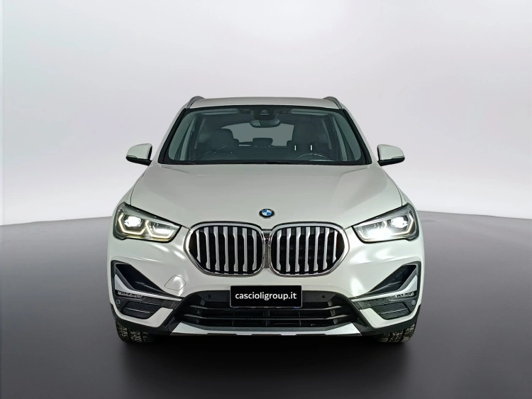 2 - BMW X1 X1 sdrive18d xLine Plus auto