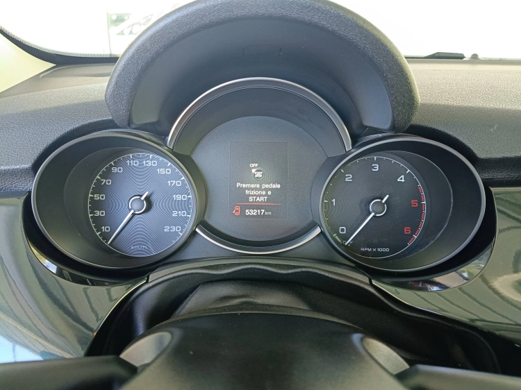 12 - Fiat 500 500X 1.3 mjt Lounge 4x2 95cv my20