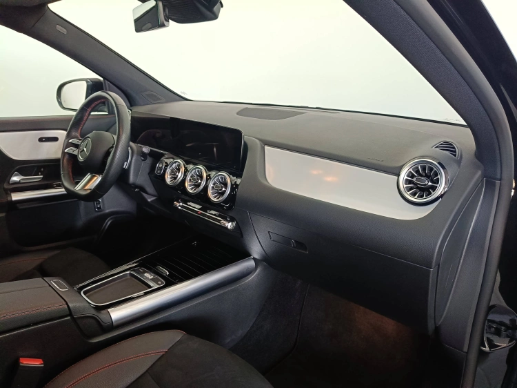 10 - Mercedes-Benz GLA 180 d AMG Line Advanced Plus auto