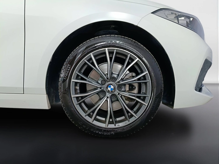 20 - BMW Serie 1 118d 5 Porte