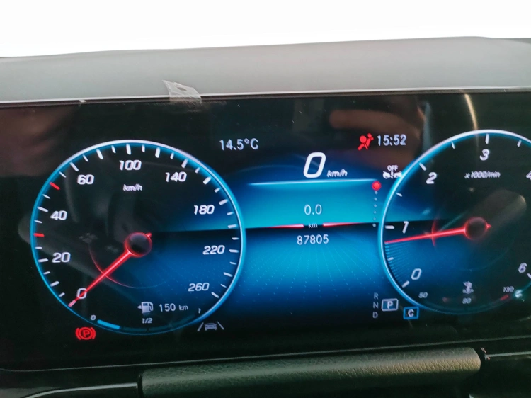 15 - Mercedes-Benz GLA 180 d Sport Plus auto