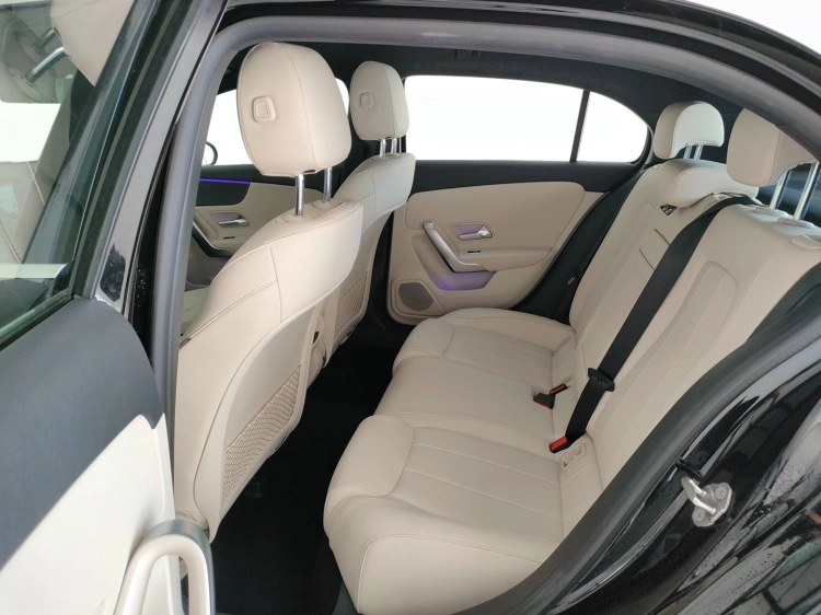 11 - Mercedes-Benz Classe A 180 d Progressive Advanced Plus auto