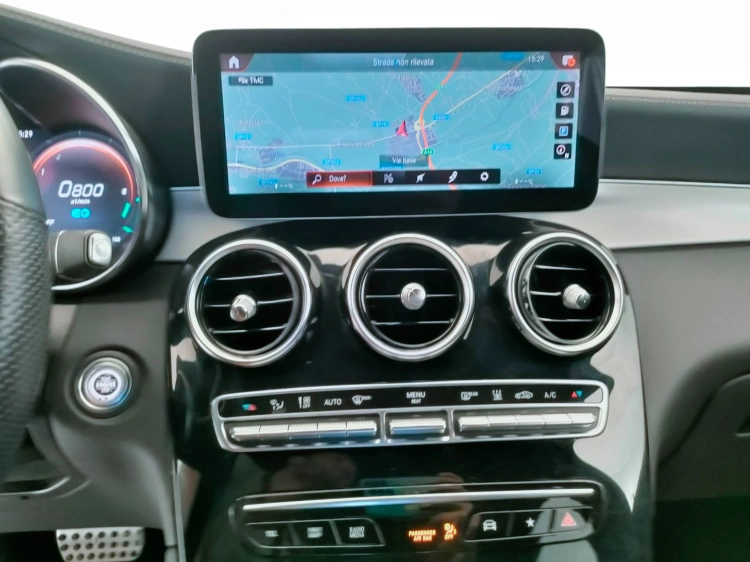 11 - Mercedes-Benz GLC Coupe 300 de phev (eq-power) Premium 4matic auto