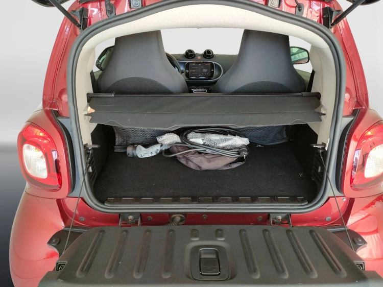 5 - smart fortwo Fortwo eq Passion 22kW