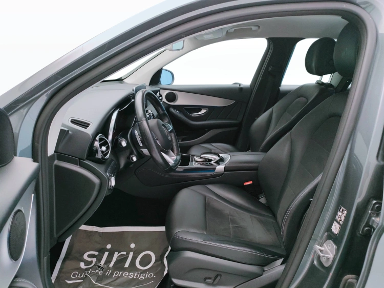 12 - Mercedes-Benz GLC 250 d Premium 4matic auto