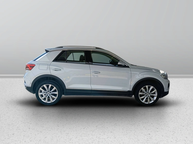 3 - Volkswagen T T-Roc 1.5 tsi Style