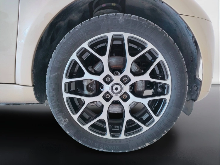 8 - smart fortwo Fortwo eq Prime 22kW