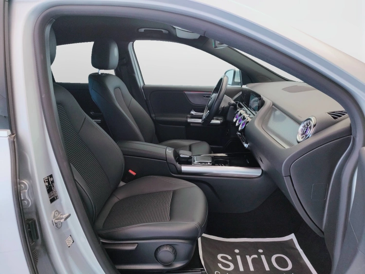 16 - Mercedes-Benz GLA 200 d Sport Plus auto