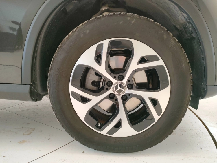 8 - Mercedes-Benz GLC 220 d mhev Advanced 4matic auto