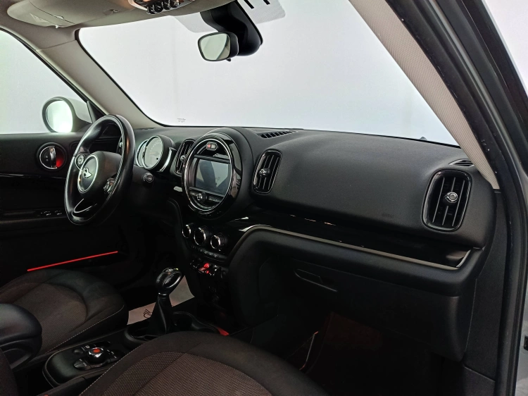 10 - MINI Countryman Mini Countryman 2.0 Cooper D auto