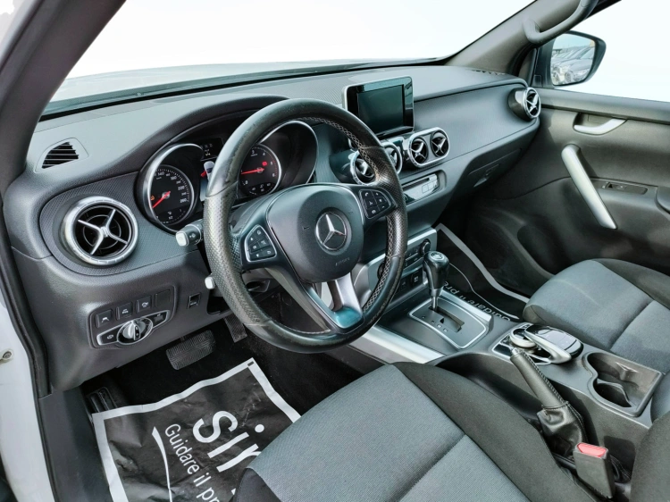 9 - Mercedes-Benz Classe X 250 d Progressive auto