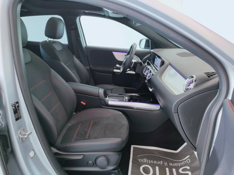 11 - Mercedes-Benz GLA 200 d AMG Line Advanced Plus Tech Edition auto