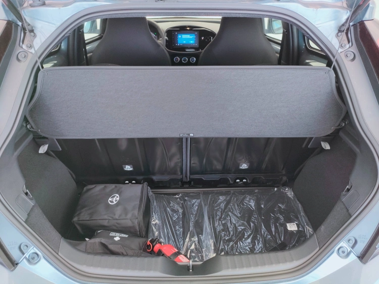 5 - Toyota Aygo X AYGO X 10B MT ACTIVE MY24