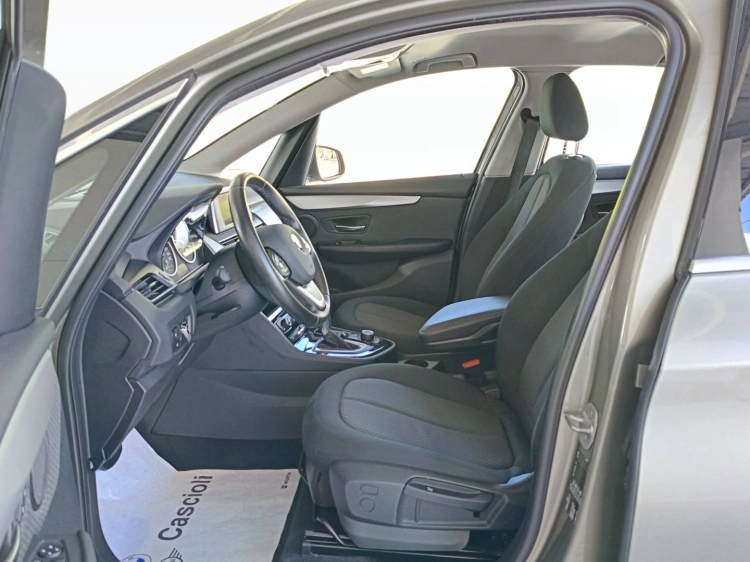 8 - BMW Serie 2 218d Active Tourer auto