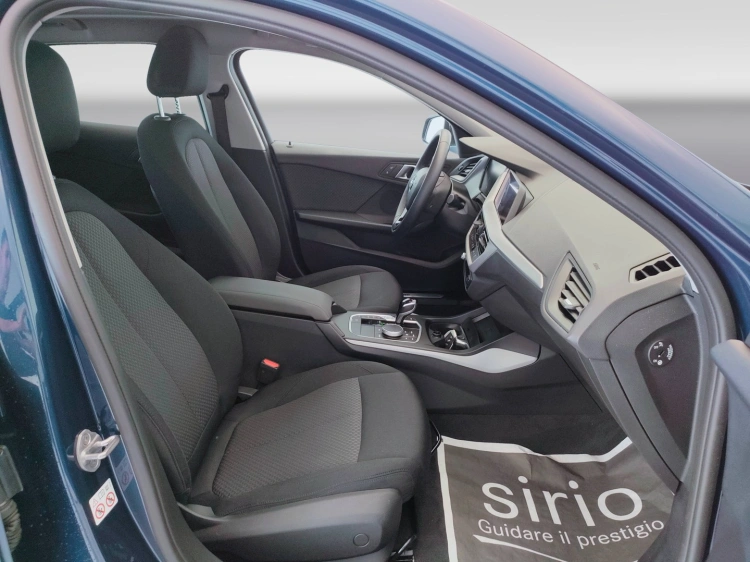 11 - BMW Serie 1 116i Business Advantage auto