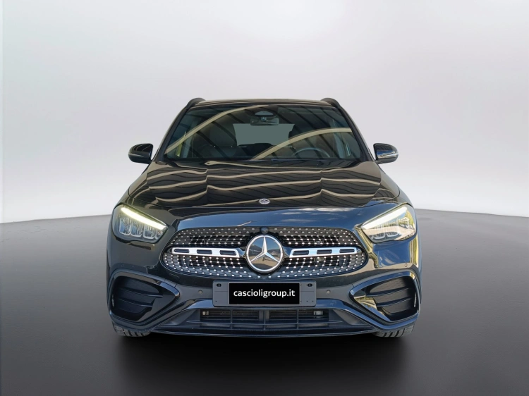 2 - Mercedes-Benz GLA 200 d AMG Line Advanced Plus 4matic auto