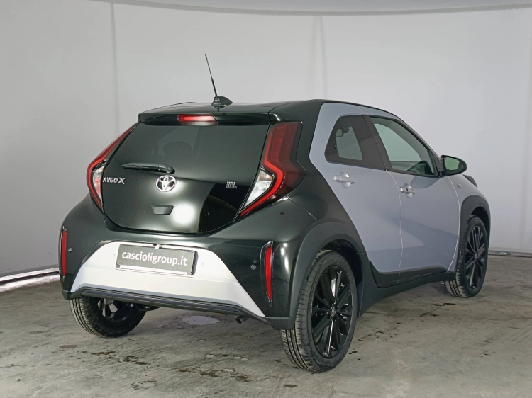 4 - Toyota Aygo X AYGO X 10B MT JBL SE MY24