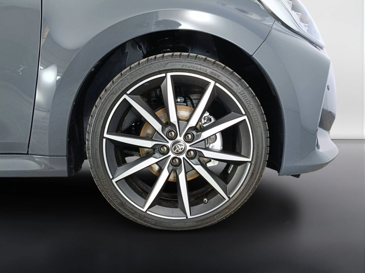 22 - Toyota Yaris YARIS 15H 130HP GRS MY25
