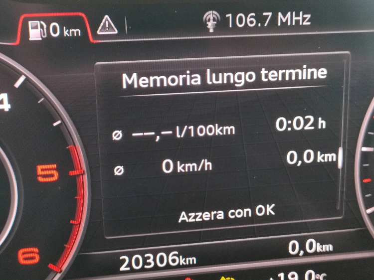 15 - Audi Q2 Q2 30 2.0 tdi S line edition