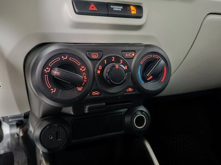 15 - Suzuki Ignis Ignis 1.2 dualjet iCool 2wd