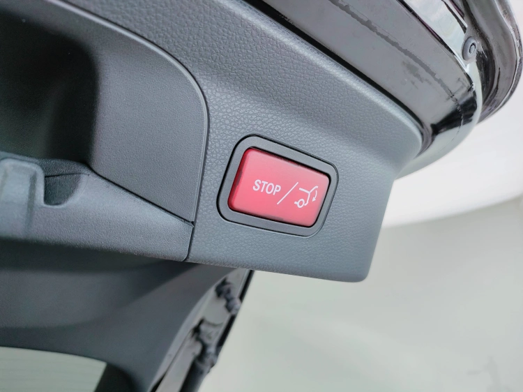 14 - Mercedes-Benz GLC Coupe 220 d Premium 4matic auto