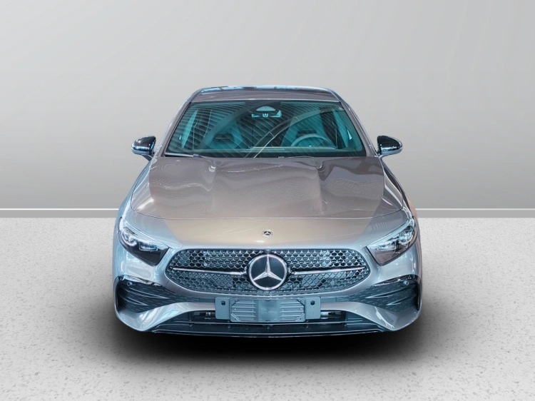 2 - Mercedes-Benz Classe A 180 d Automatic