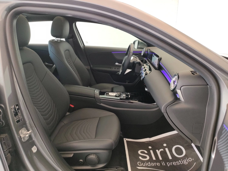 10 - Mercedes-Benz Classe A 250 e con tecnologia ibrida EQ