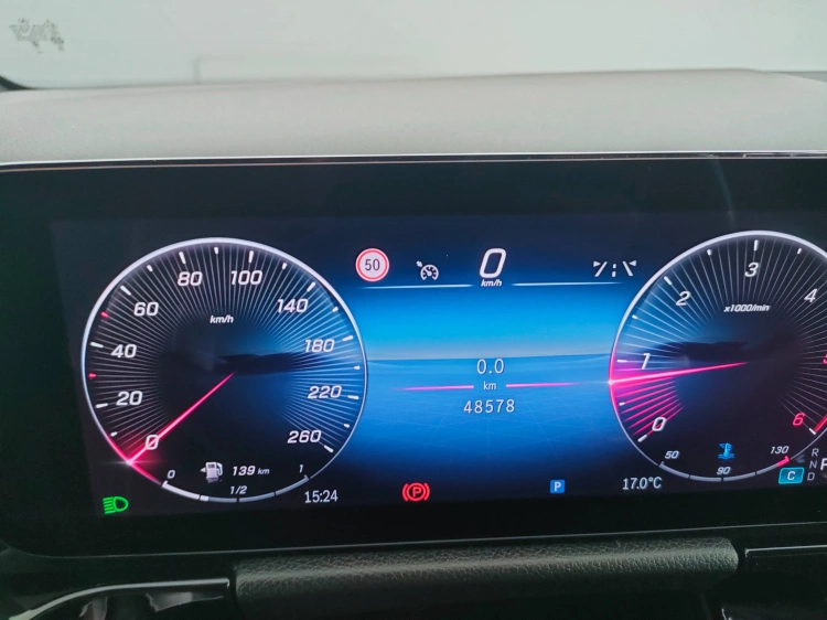 20 - Mercedes-Benz Classe B 180 d AMG Line Advanced Plus auto