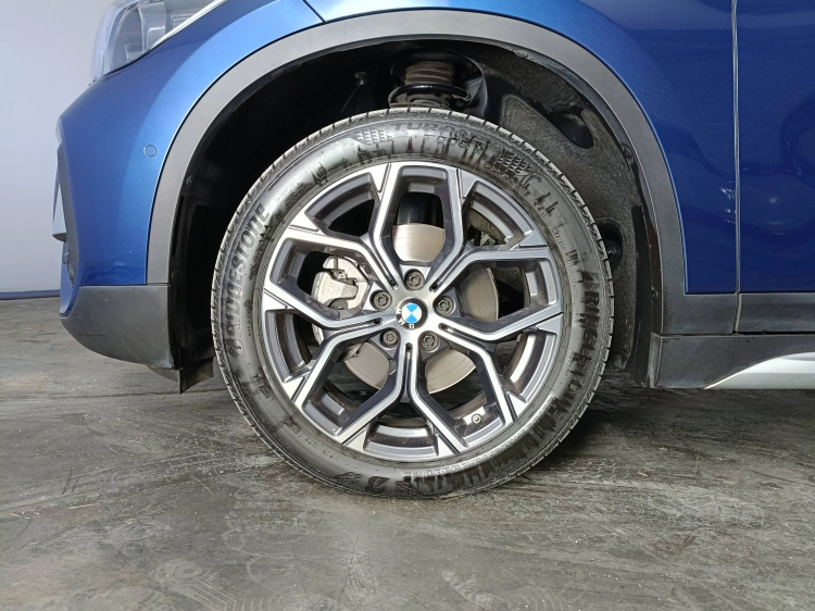 16 - BMW X1 X1 sdrive18d xLine Plus auto