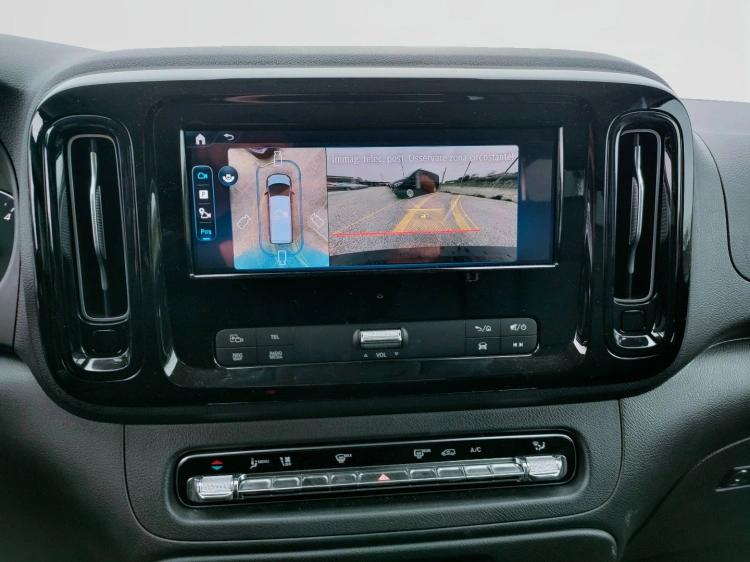 12 - Mercedes Vans Vito III 119 2024 Vito tourer 119 cdi extralong Select 9G-tronic