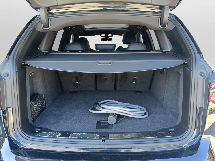 20 - BMW iX3 
