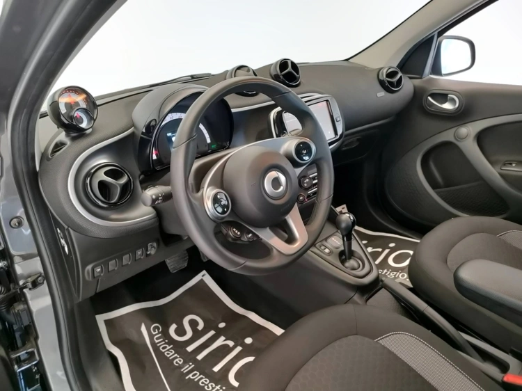 13 - smart forfour Forfour eq Passion 4,6kW