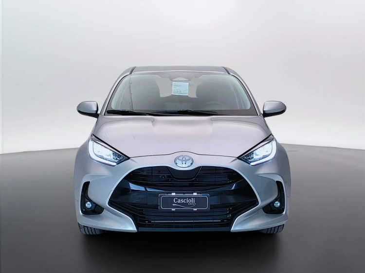 2 - Toyota Yaris YARIS 15H ECVT 5P TREND MY25