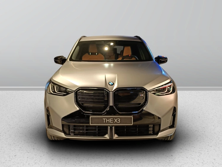 2 - BMW X3 BMW X3 M50 xDrive