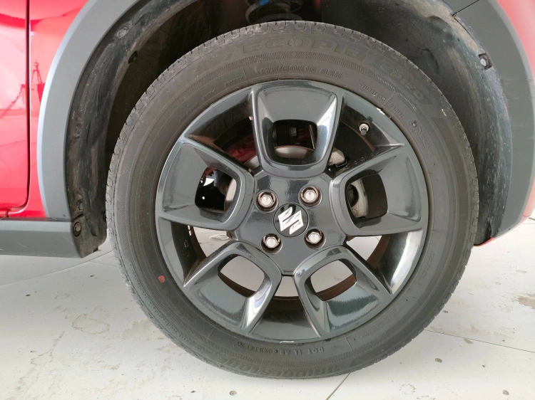 8 - Suzuki Ignis Ignis 1.2h Top 2wd