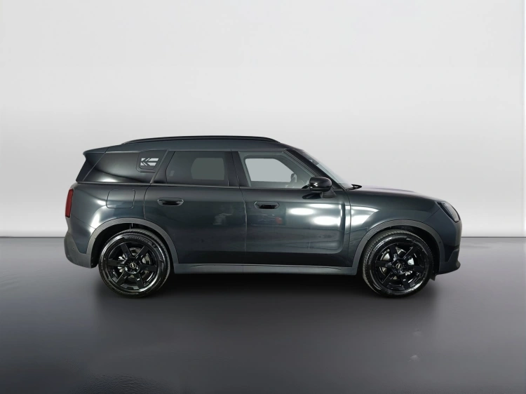 3 - MINI Countryman Mini Countryman 2.0 48V D Classic auto