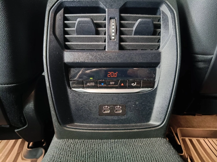 17 - BMW Serie 3 320d Touring mhev 48V MSport auto