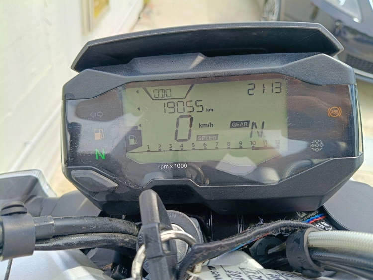 8 - BMW Motorrad R G 310 R HP Abs