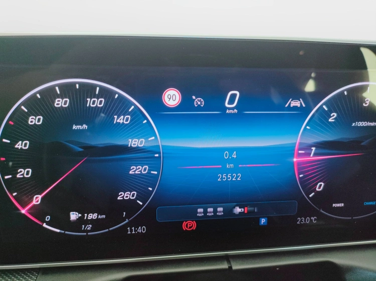18 - Mercedes-Benz Classe C 200 d mhev Advanced auto