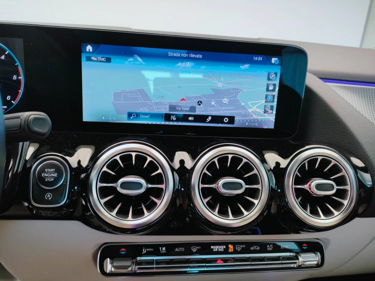 13 - Mercedes-Benz GLA 220 d Sport Plus 4matic auto