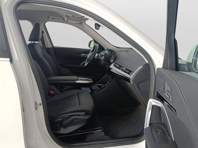11 - BMW X1 X1 xdrive20d mhev 48V X-Line auto