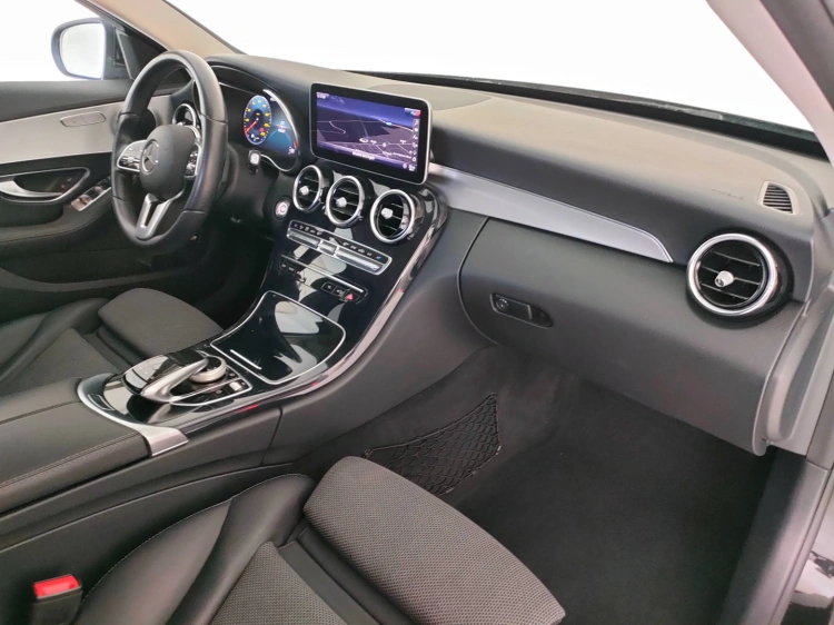 8 - Mercedes-Benz Classe C 220 d Premium auto