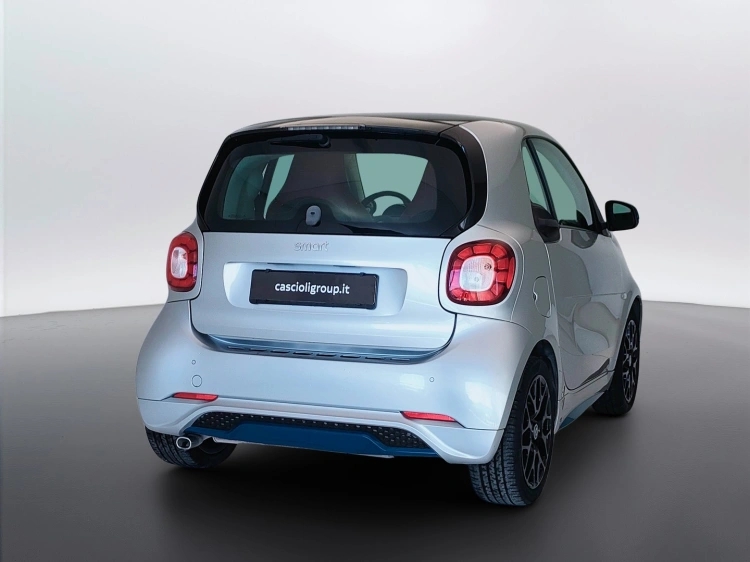 5 - smart fortwo Fortwo 0.9 t Urbanrunner 90cv twinamic