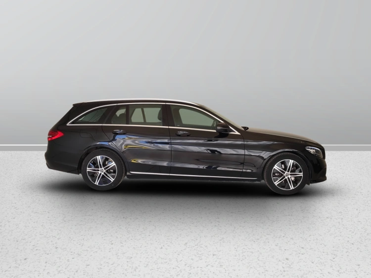 7 - Mercedes-Benz Classe C SW 220 d Sport auto