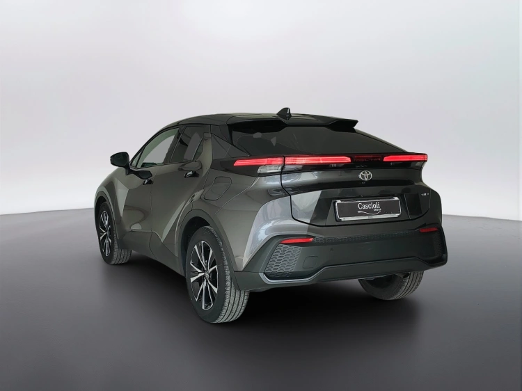7 - Toyota C-HR C-HR 2.0 hv Trend fwd e-cvt
