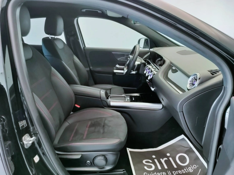 10 - Mercedes-Benz GLA 200 d AMG Line Premium auto