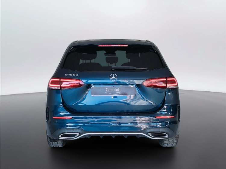 5 - Mercedes-Benz Classe B 180 d Premium auto